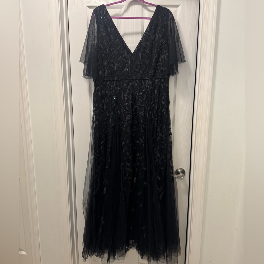 Ever Pretty Black V-Neck Sequin Leaf Tulle Maxi Dress - Picture 2 of 3